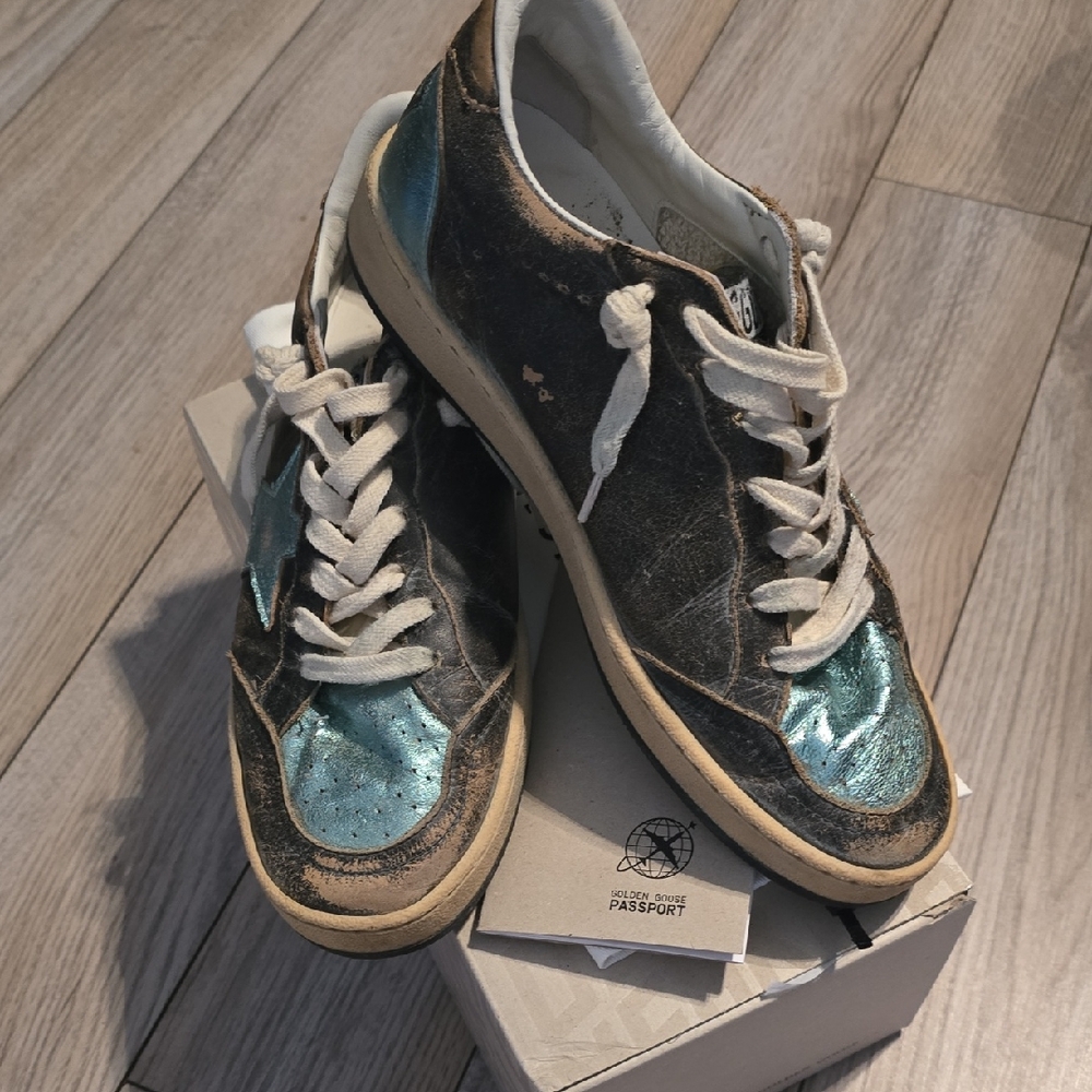 Golden Goose Ballstar Black/Mint Excellent condition, I just dont wear them.